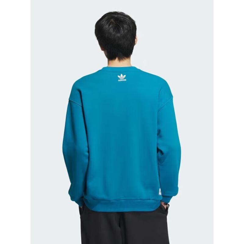 هودي أديداس بطبعة صدرية كبيرة، - مراجعة Street Fashion Adidas وسعره