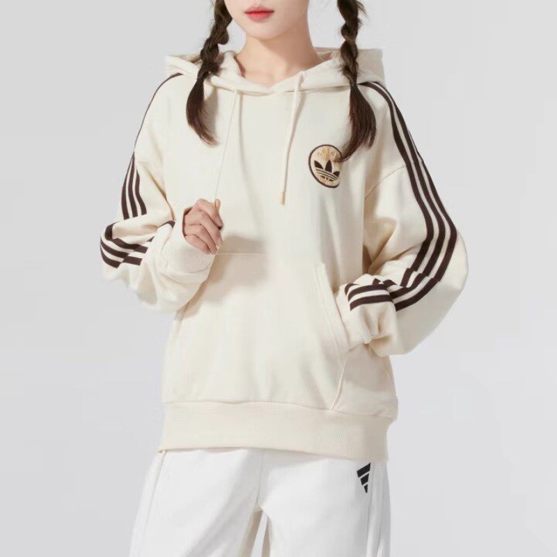 سويت شيرت أديداس بتصميم غير مت - مراجعة Street Fashion Adidas وسعره